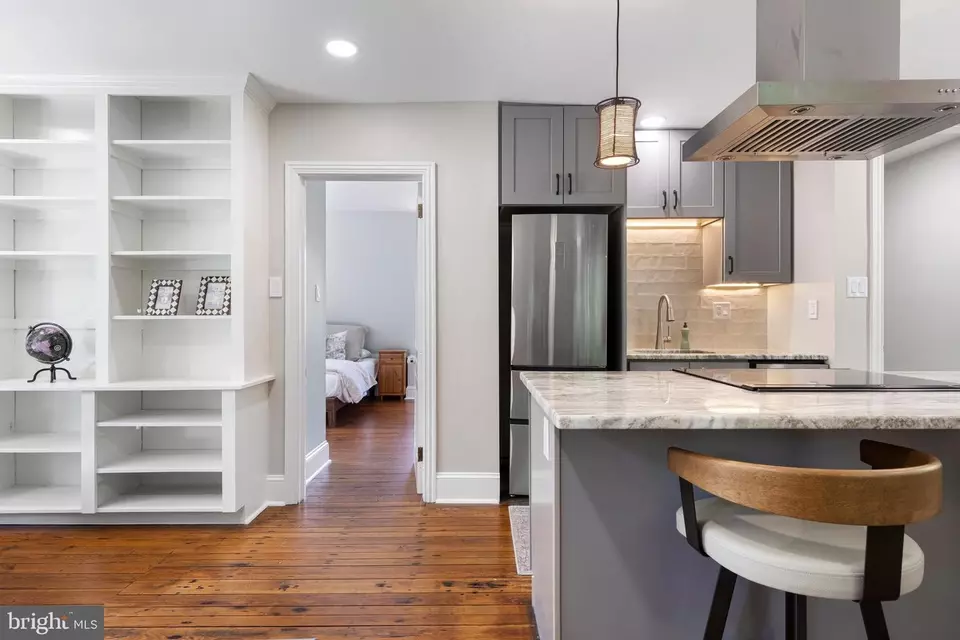 Entry Way - 8813 Norwood Ave, Philadelphia, PA 19118 photo 5 of 5