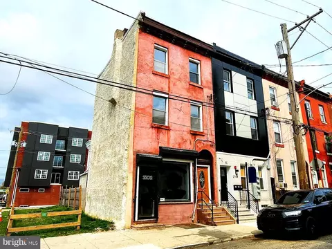 2102 N 8th St, Philadelphia, PA 19122