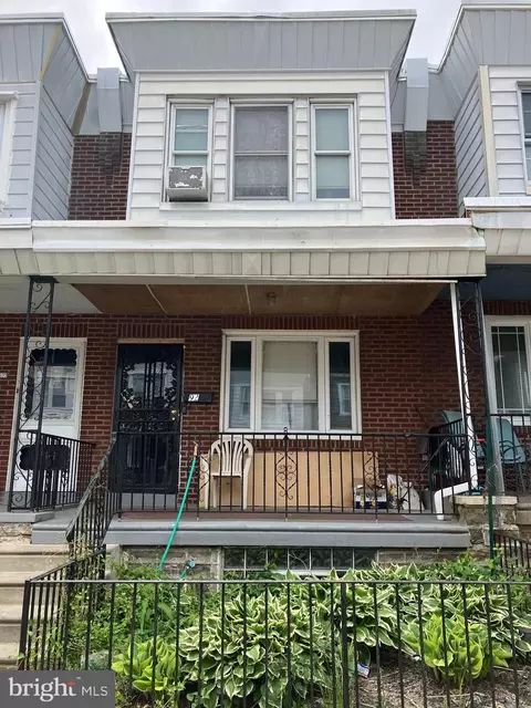192 Roselyn St, Philadelphia, PA 19120