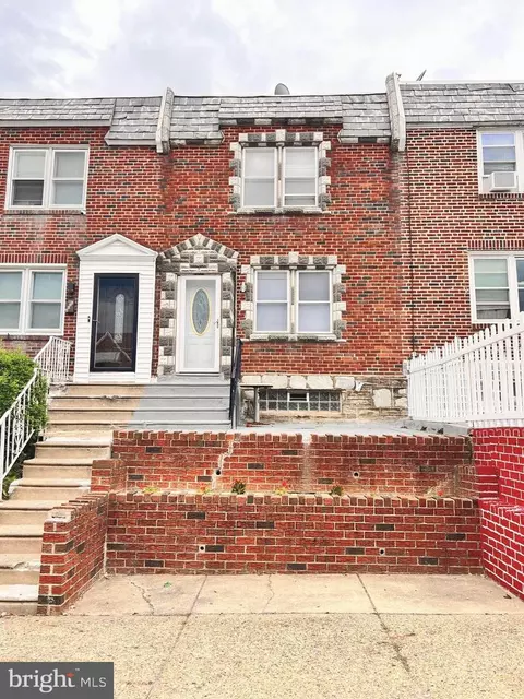 4568 Penhurst St, Philadelphia, PA 19124