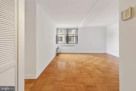 2601 Pennsylvania Ave #249, Philadelphia, PA 19130
