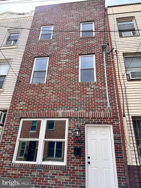 540 Manton St, Philadelphia, PA 19147