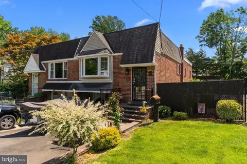 3746 Avalon St, Philadelphia, PA 19114