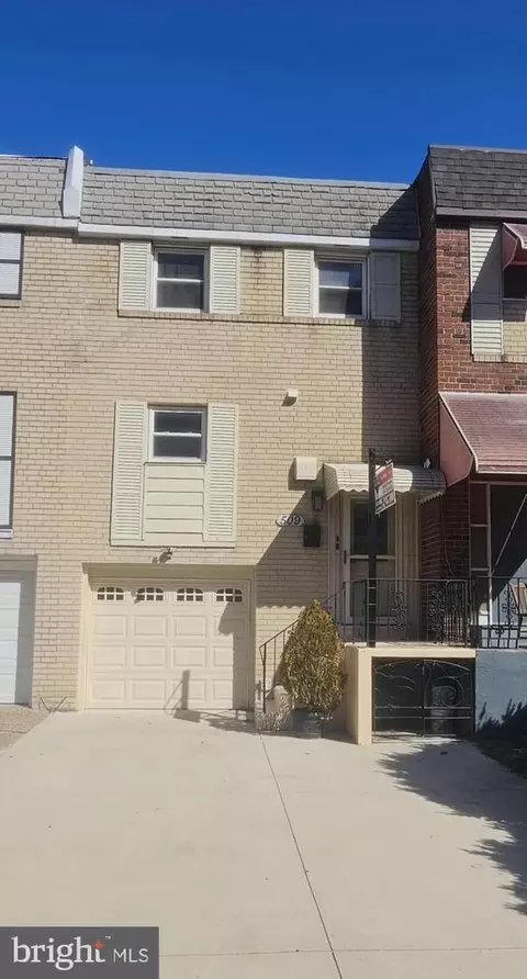 509 Brown St, Philadelphia, PA 19123