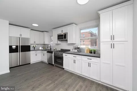 8738 Gillespie St, Philadelphia, PA 19136