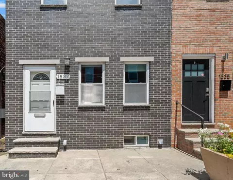 1837 Fernon St, Philadelphia, PA 19145