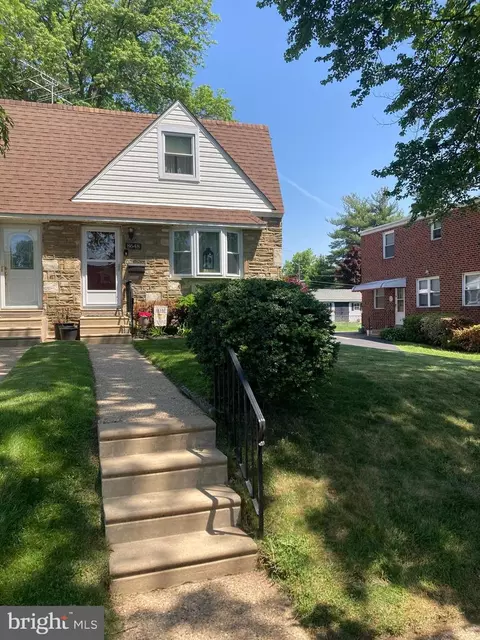 8648 Ferndale St, Philadelphia, PA 19115