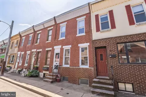 942 Tree St, Philadelphia, PA 19148