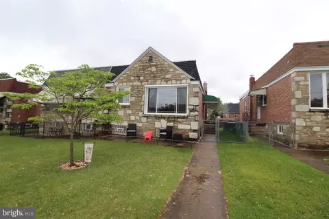 7314 Shelbourne St, Philadelphia, PA 19111
