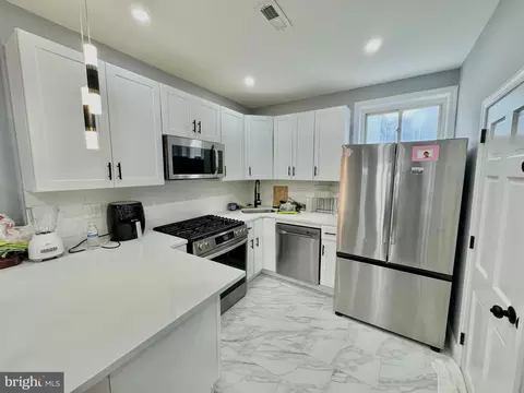 231 W Calvert St, Philadelphia, PA 19120