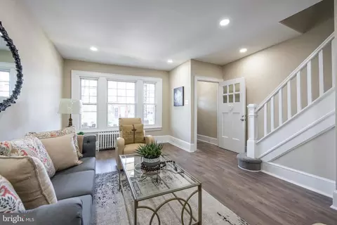 514 W Duncannon Ave, Philadelphia, PA 19120