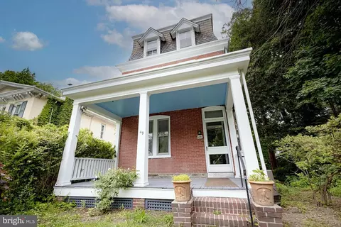 49 E Mermaid Ln, Philadelphia, PA 19118