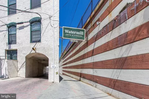 2 Leverington Ave #42, Philadelphia, PA 19127