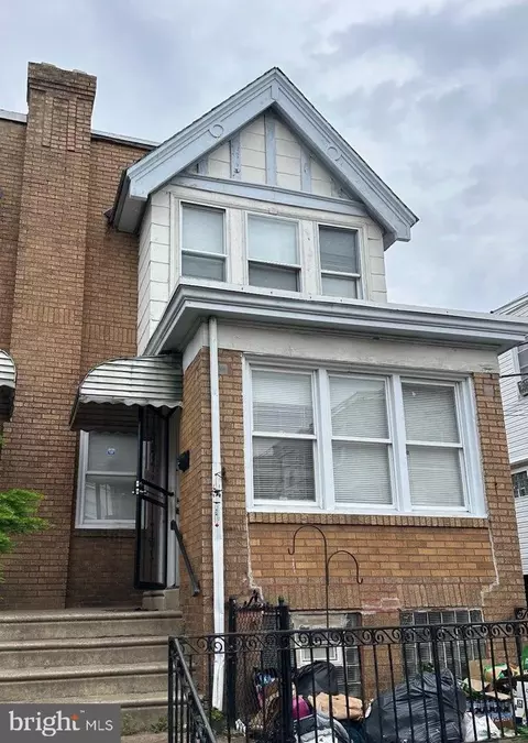 4714 Loring St, Philadelphia, PA 19136