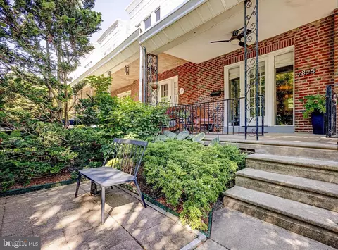 7825 Devon St, Philadelphia, PA 19118