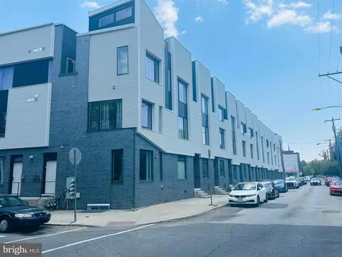 727 Fairmount Ave, Philadelphia, PA 19123