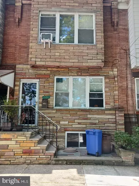 2211 S 24th St, Philadelphia, PA 19145