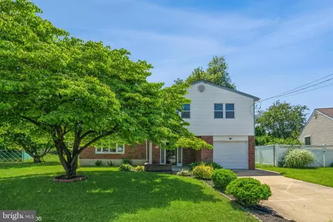 436 Mark Pl, Philadelphia, PA 19115