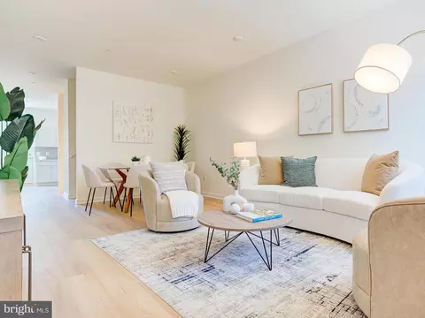 2044 E William St, Philadelphia, PA 19134