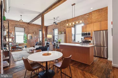 735 S 739 S 12th St #204, Philadelphia, PA 19147