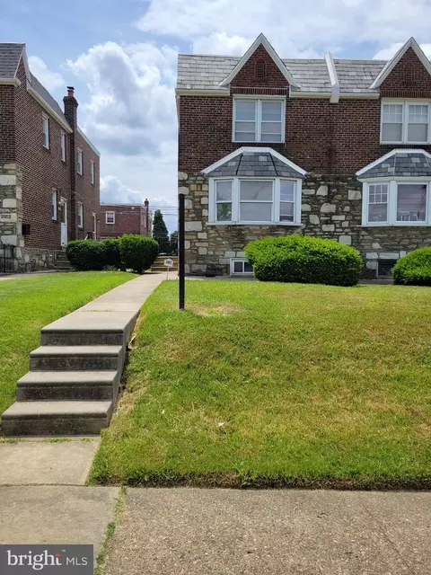 2210 Stanwood St, Philadelphia, PA 19152
