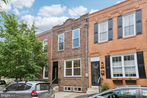 1906 S Iseminger St, Philadelphia, PA 19148
