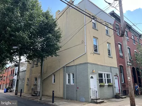 2428 Brown St, Philadelphia, PA 19130