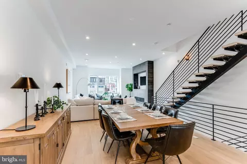741 S Rosewood St, Philadelphia, PA 19146