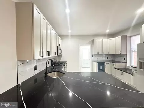 5212 Webster St, Philadelphia, PA 19143