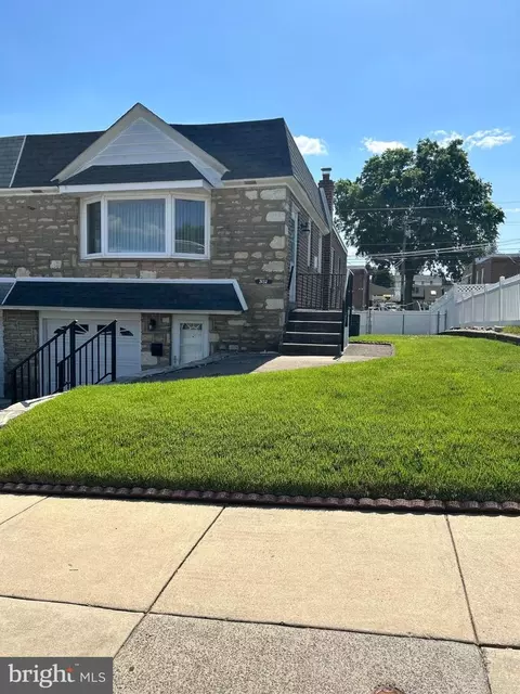 3132 Stanwood St, Philadelphia, PA 19136