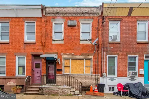 1716 S Chadwick St, Philadelphia, PA 19145
