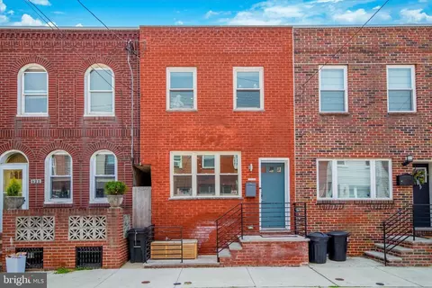 924 Hoffman St, Philadelphia, PA 19148