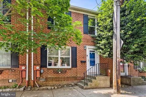 334 Poplar St, Philadelphia, PA 19123