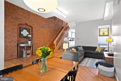 2319 Brown St, Philadelphia, PA 19130