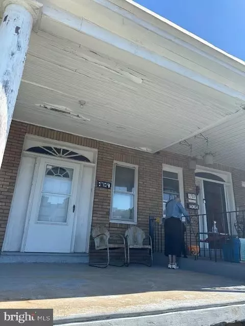 1709 Roselyn St, Philadelphia, PA 19141