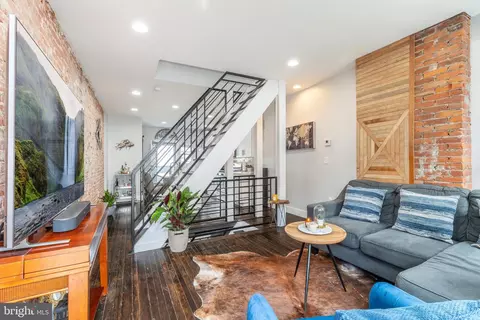 1811 N Mutter St, Philadelphia, PA 19122