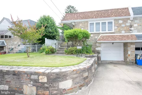 7855 Anita Dr, Philadelphia, PA 19111