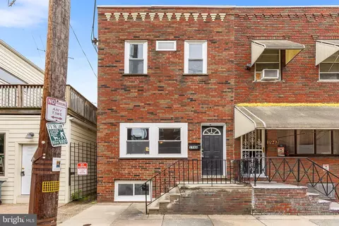 1944 S Hicks St, Philadelphia, PA 19145
