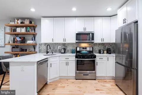 42 W Haines St, Philadelphia, PA 19144