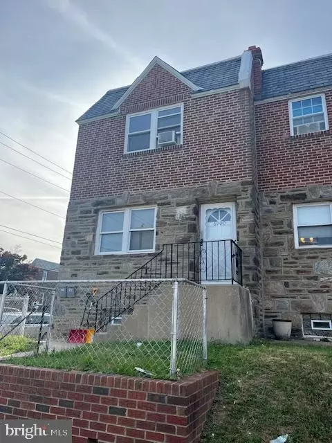 6900 Sylvester St, Philadelphia, PA 19149