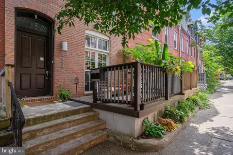 4434 Sansom St, Philadelphia, PA 19104