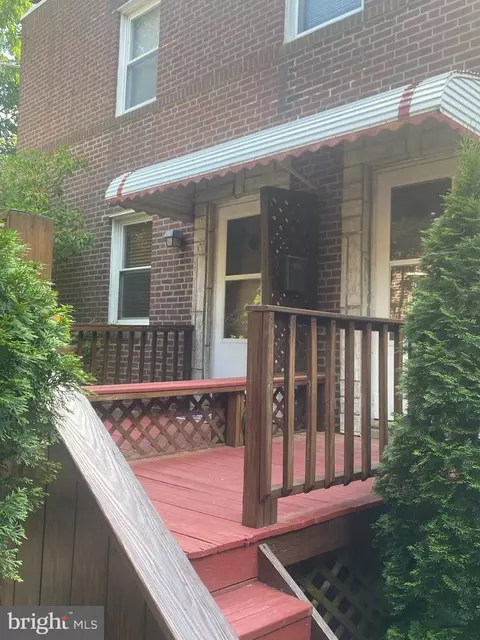 653 W Park Ln, Philadelphia, PA 19144