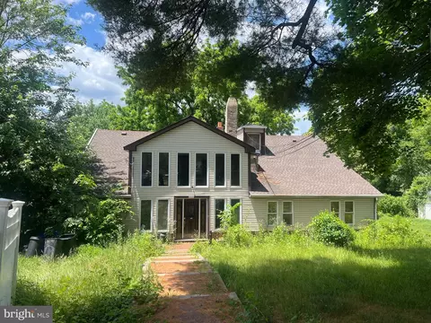 9626 Banes St, Philadelphia, PA 19115