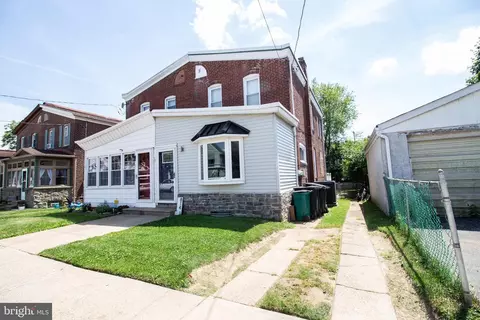 814 Fuller St, Philadelphia, PA 19111