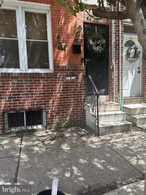 541 Watkins St, Philadelphia, PA 19148