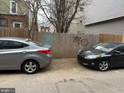 2639 Annin St, Philadelphia, PA 19146