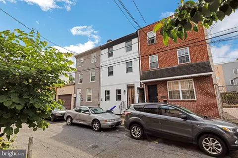 2525 Tilton St, Philadelphia, PA 19125