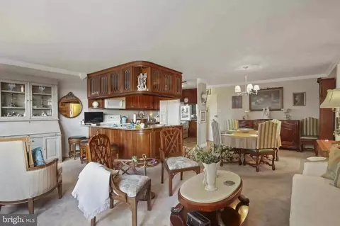 1900 John F Kennedy Blvd #1709, Philadelphia, PA 19103
