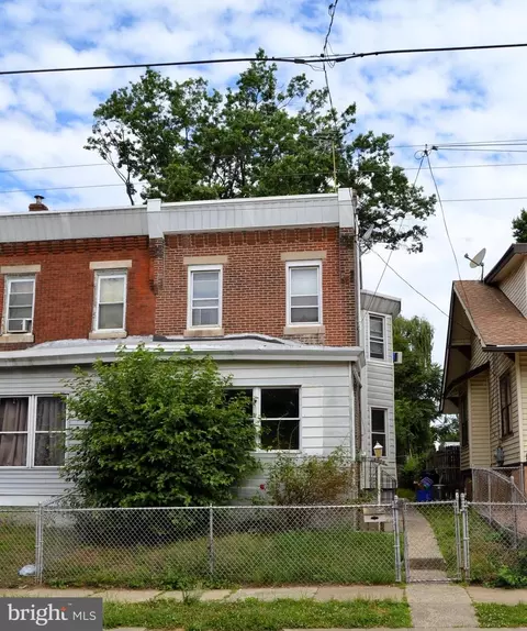 5906 Tulip St, Philadelphia, PA 19135