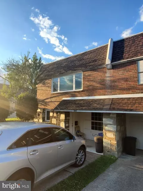 429 Rennard St, Philadelphia, PA 19116